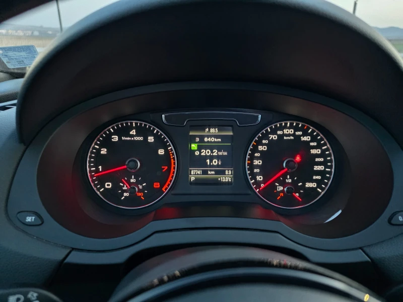 Audi Q3 87 741 км 2.0TSI-200к.с 4Х4-НАВИГАЦИЯ-ПАНОРАМА, снимка 9 - Автомобили и джипове - 52435722