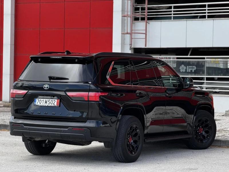 Toyota Sequoia 3.5 hibrid, снимка 6 - Автомобили и джипове - 52590414