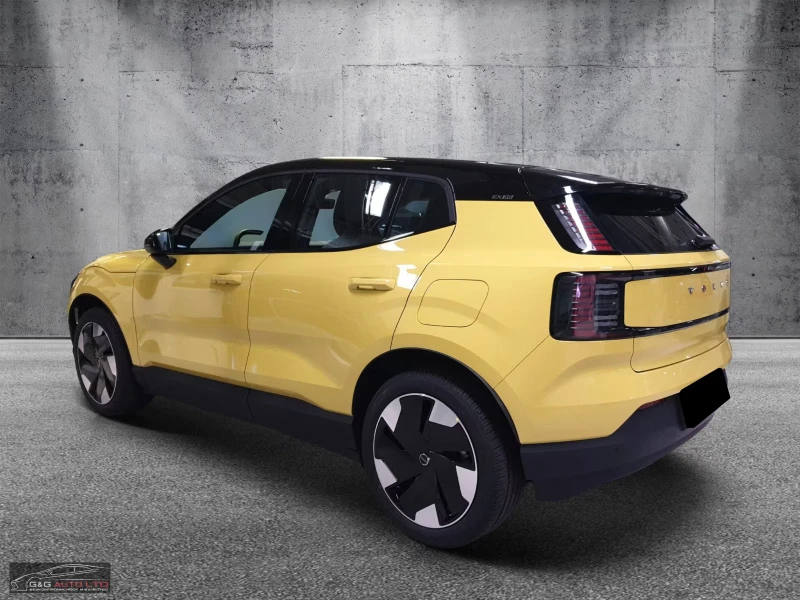 Volvo EX30 PLUS/EXTENDED-RANGE/272HP/KLESS/L.ASS/ACC/360/971f, снимка 6 - Автомобили и джипове - 52719999