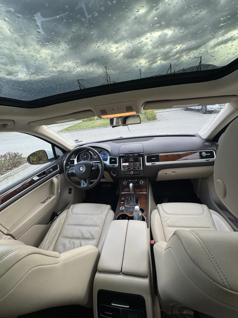VW Touareg, снимка 15 - Автомобили и джипове - 52831734