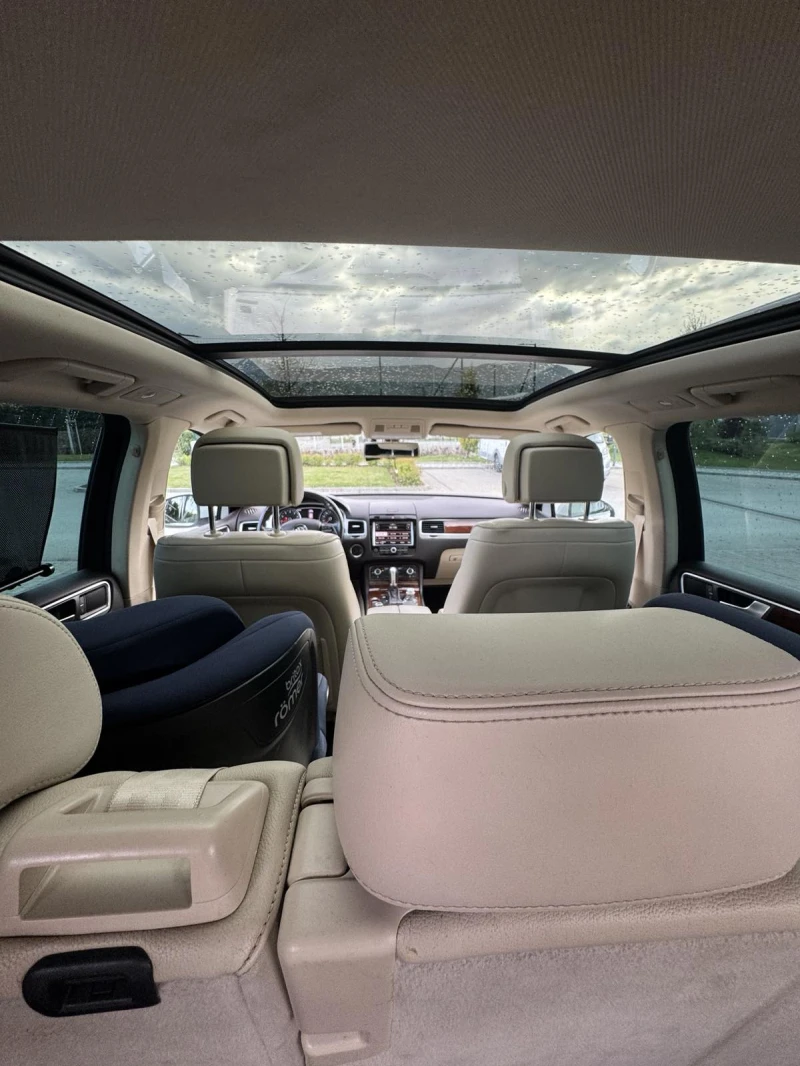 VW Touareg, снимка 7 - Автомобили и джипове - 52831734
