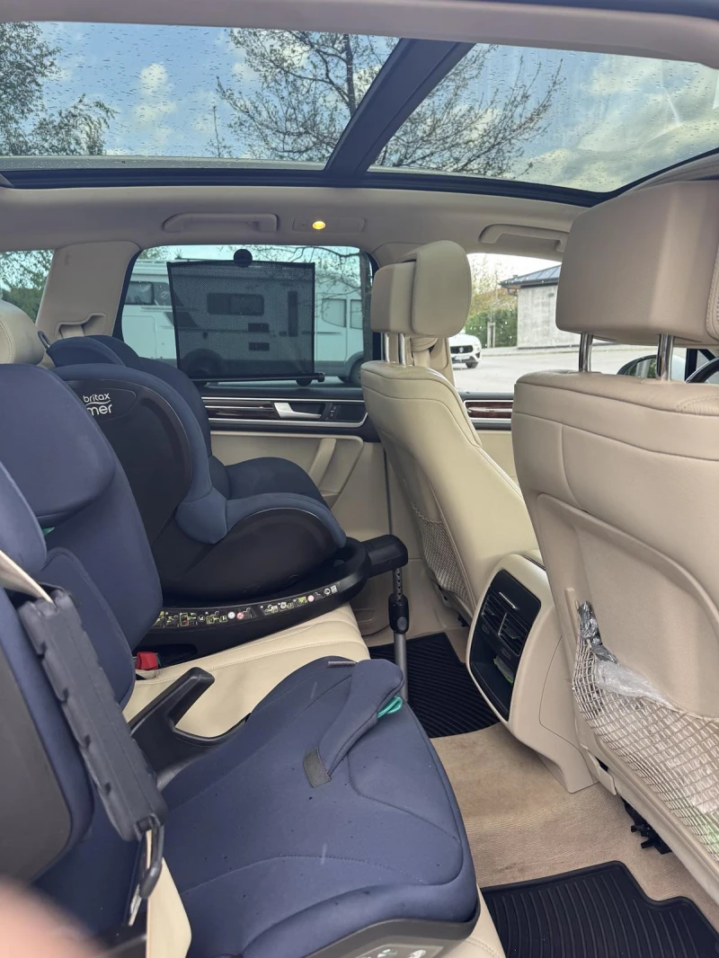 VW Touareg, снимка 11 - Автомобили и джипове - 52831734