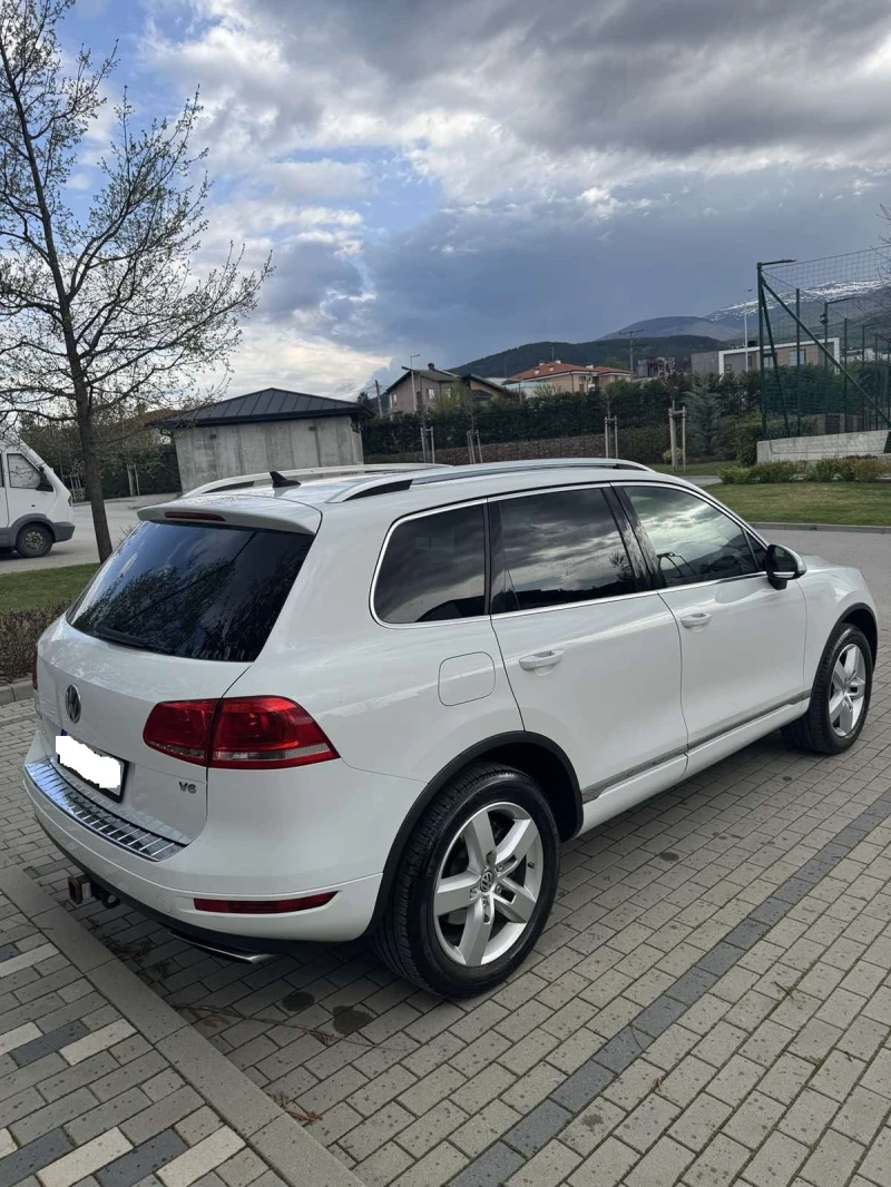 VW Touareg, снимка 5 - Автомобили и джипове - 52831734