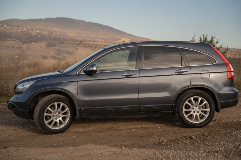 Honda Cr-v Executive+ , снимка 3 - Автомобили и джипове - 52849579