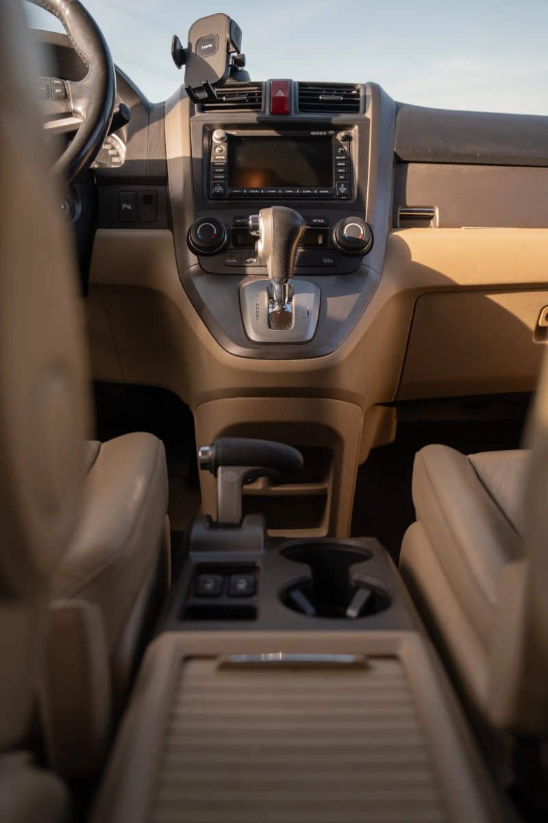 Honda Cr-v Executive+ , снимка 16 - Автомобили и джипове - 52849579