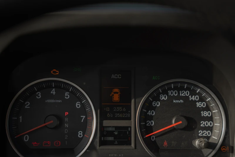 Honda Cr-v Executive+ , снимка 10 - Автомобили и джипове - 52849579