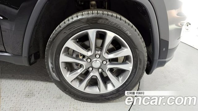 Jeep Grand cherokee  - изображение 5