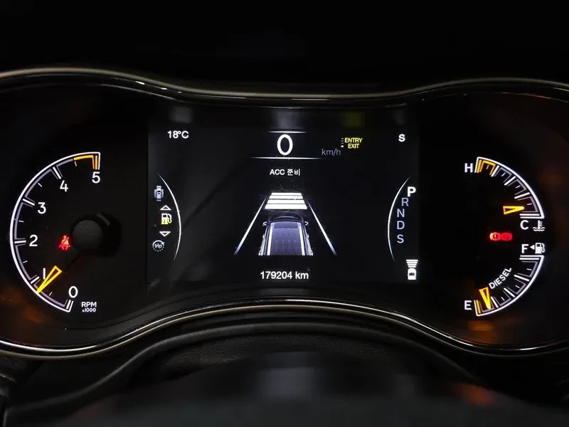 Jeep Cherokee 3.0D Overland - САМО 30% АВАНС, снимка 8 - Автомобили и джипове - 55662015