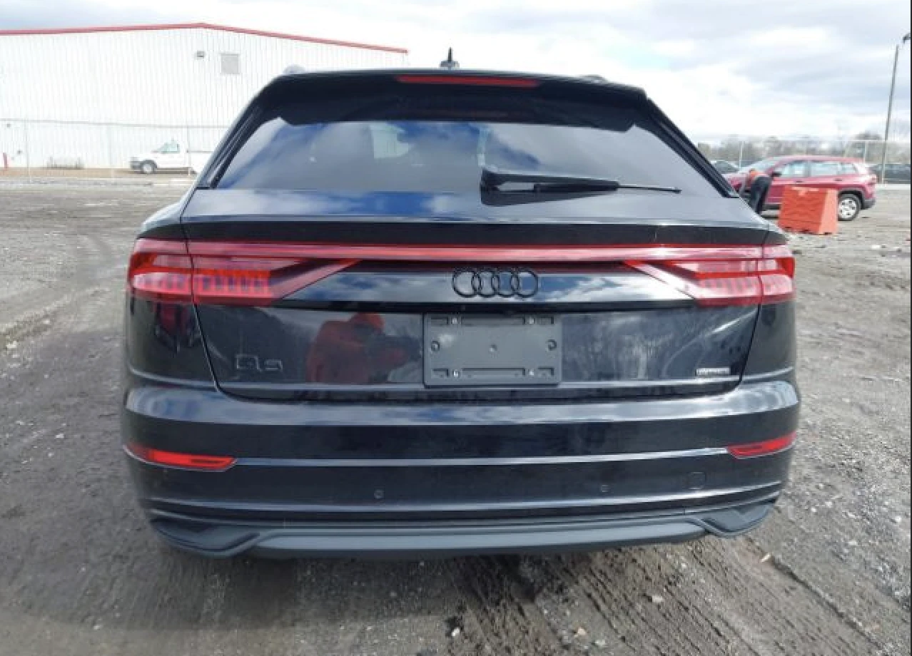 Audi Q8 B&O* DISTRONIC* LANE ASSIST* ПОДГРЕВ* 360* KEYLESS - изображение 5