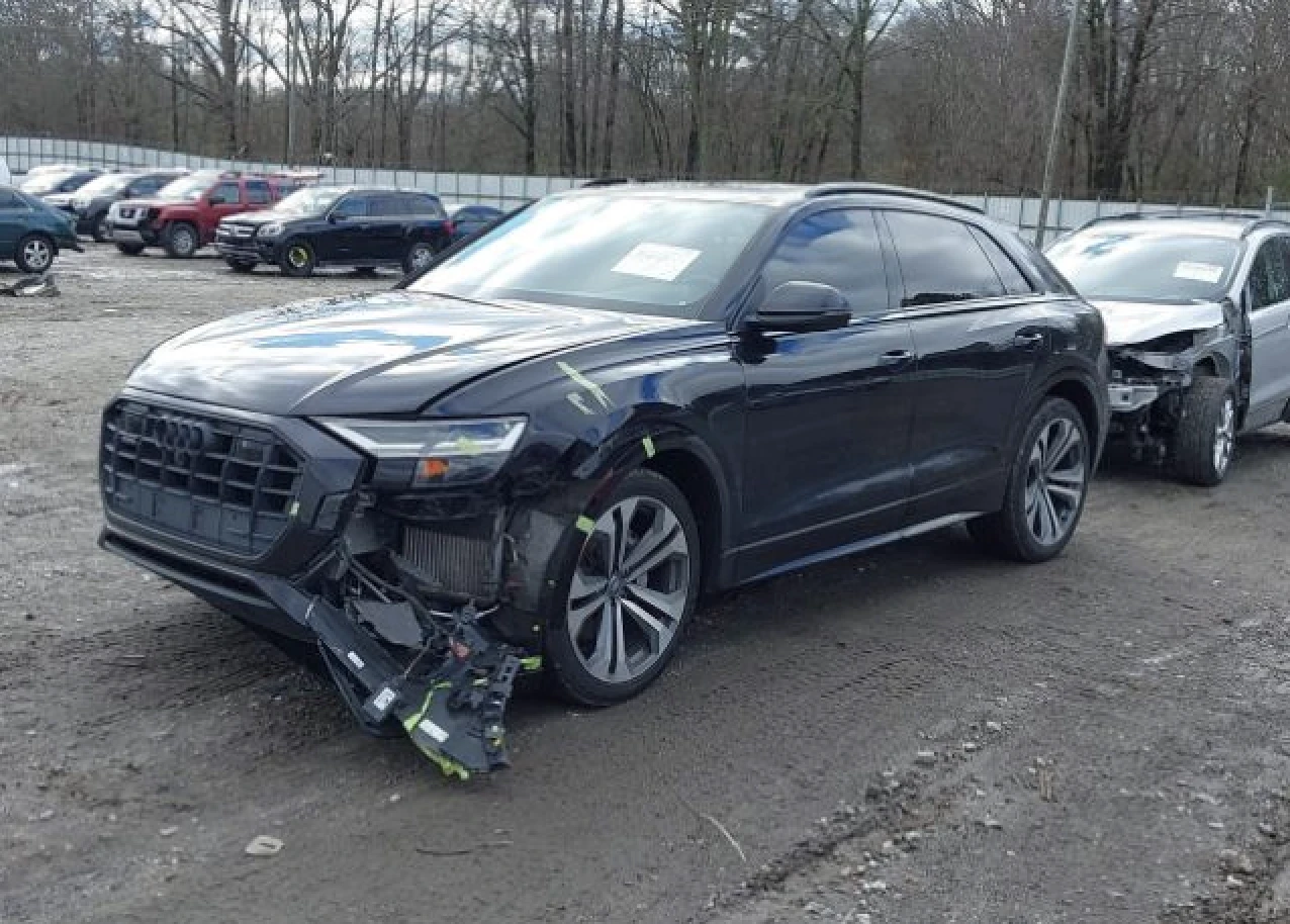 Audi Q8 B&O* DISTRONIC* LANE ASSIST* ПОДГРЕВ* 360* KEYLESS - изображение 3