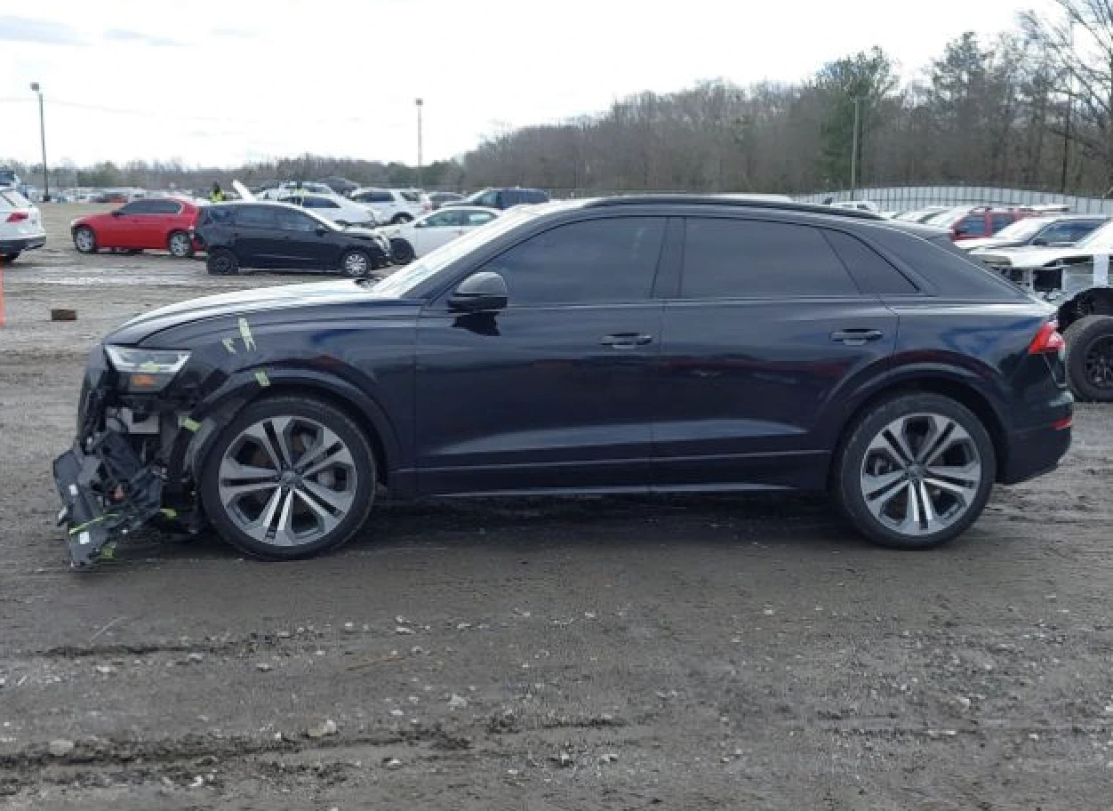 Audi Q8 B&O* DISTRONIC* LANE ASSIST* ПОДГРЕВ* 360* KEYLESS - изображение 7