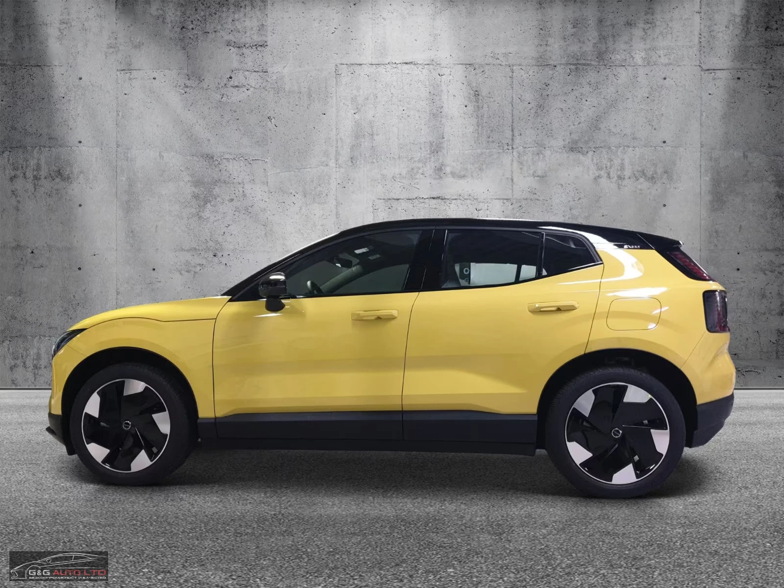 Volvo EX30 PLUS/EXTENDED-RANGE/272HP/KLESS/L.ASS/ACC/360/971f - изображение 4