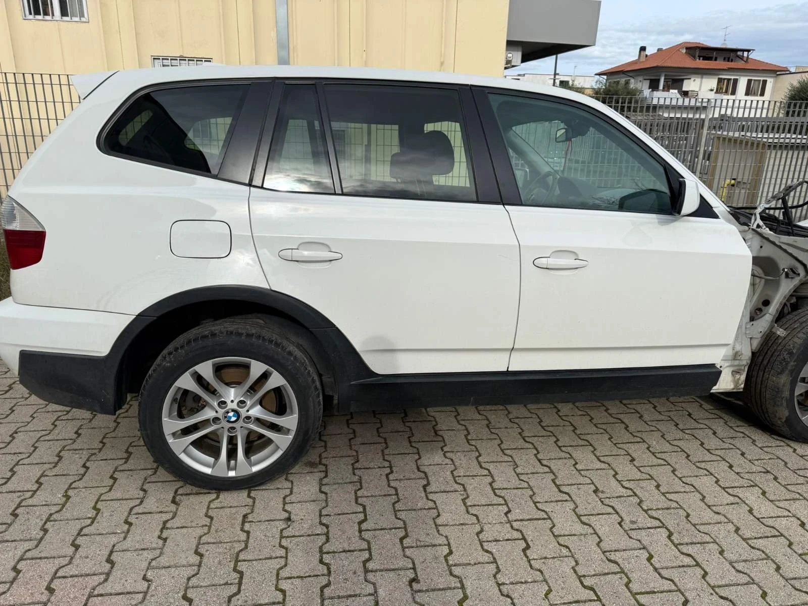 BMW X3 FACE 2.0D Automatic  - изображение 2