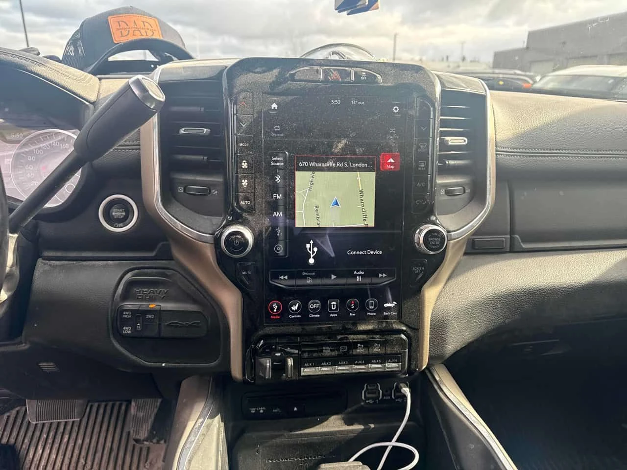 Dodge RAM 2500 * Laramie * PANO* KEYLESS* ПОДГРЕВ* , снимка 9 - Автомобили и джипове - 54366937