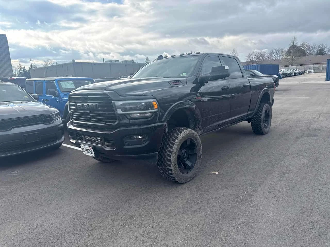 Dodge RAM 2500 * Laramie * PANO* KEYLESS* ПОДГРЕВ* 
