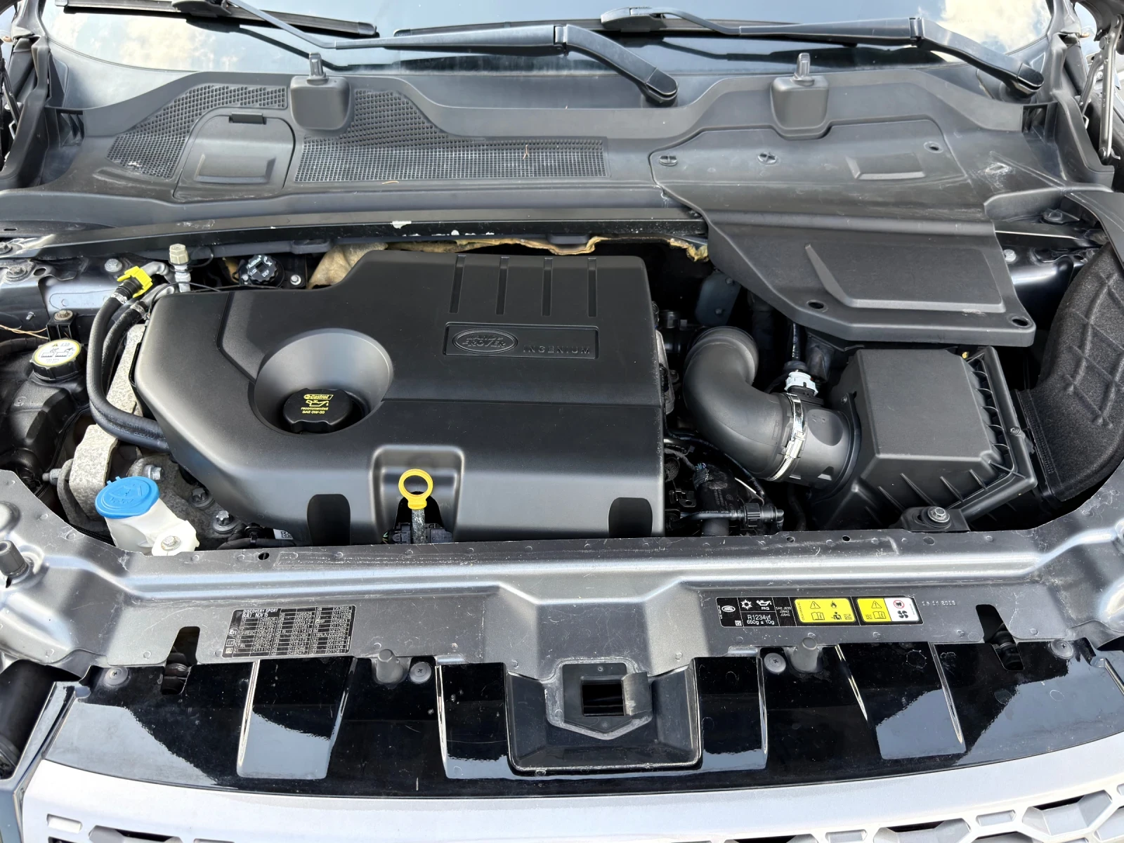 Land Rover Discovery Sport КОЖА/4х4/Камера, снимка 17 - Автомобили и джипове - 54981499
