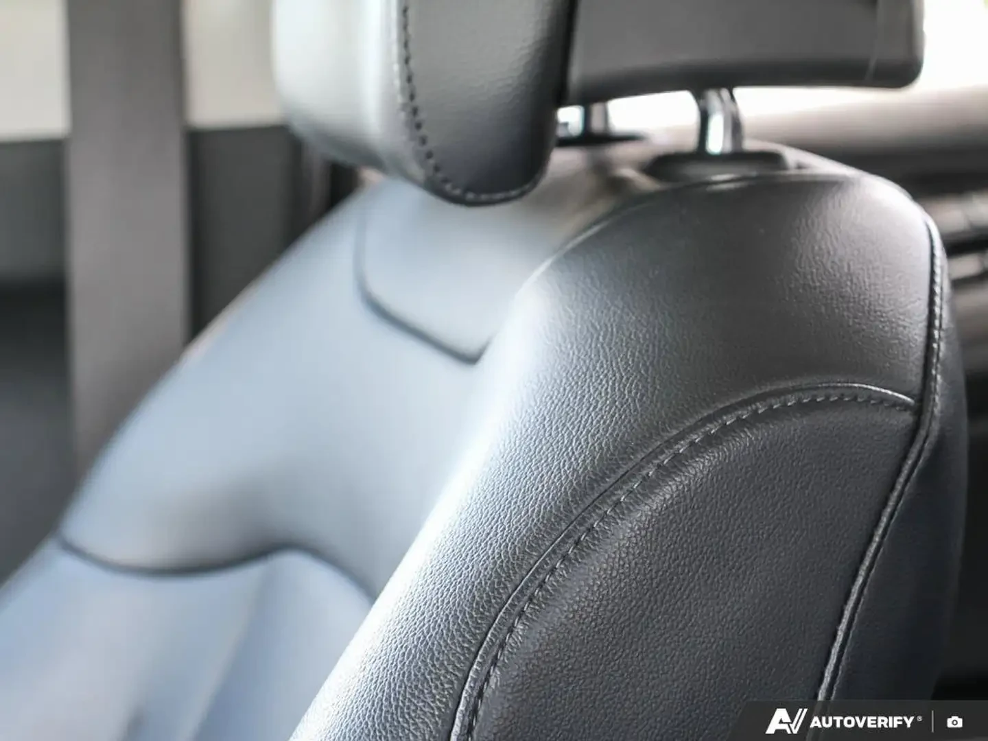 Kia Sportage Sportage Hybrid, снимка 15 - Автомобили и джипове - 55046017