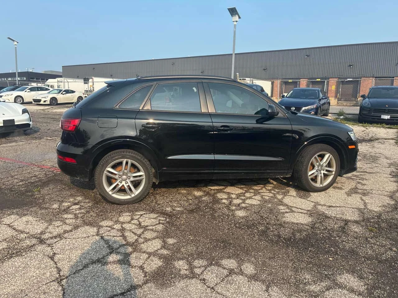 Audi Q3 * Komfort * CARFAX * ЦЕНА ДО БГ, снимка 3 - Автомобили и джипове - 55455207