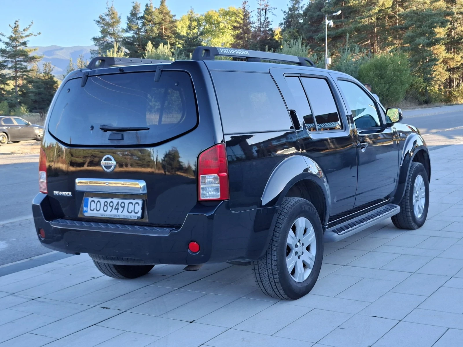 Nissan Pathfinder 2.5DTI 4x4, снимка 5 - Автомобили и джипове - 56361714