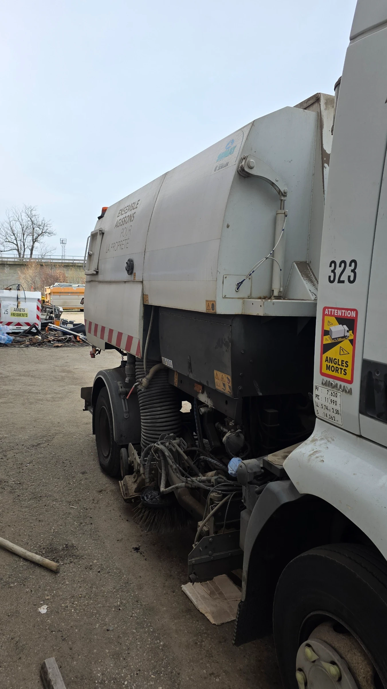 Renault Midlum 220dxi мотометачка , снимка 4 - Камиони - 53940864