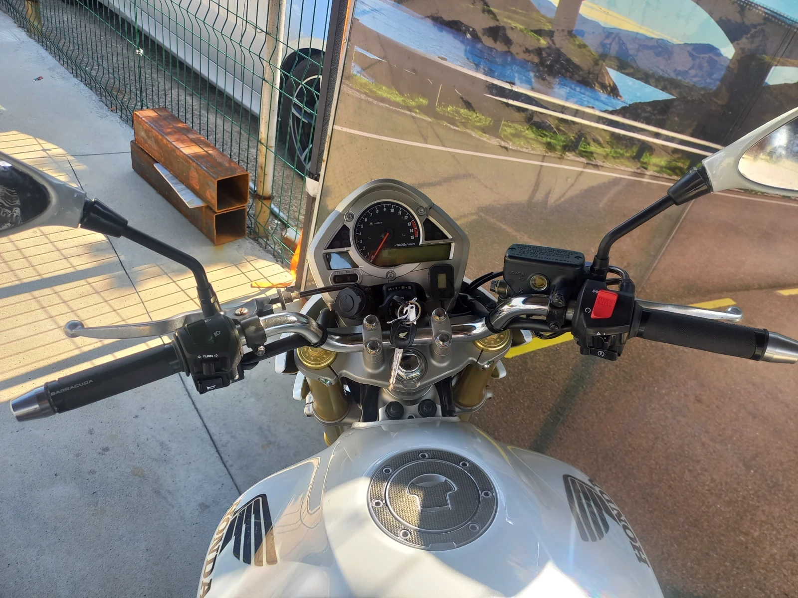 Honda Hornet 600 - изображение 10