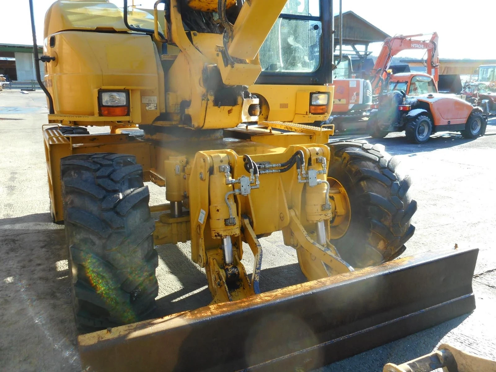 Багер Komatsu Pw118mr - изображение 5