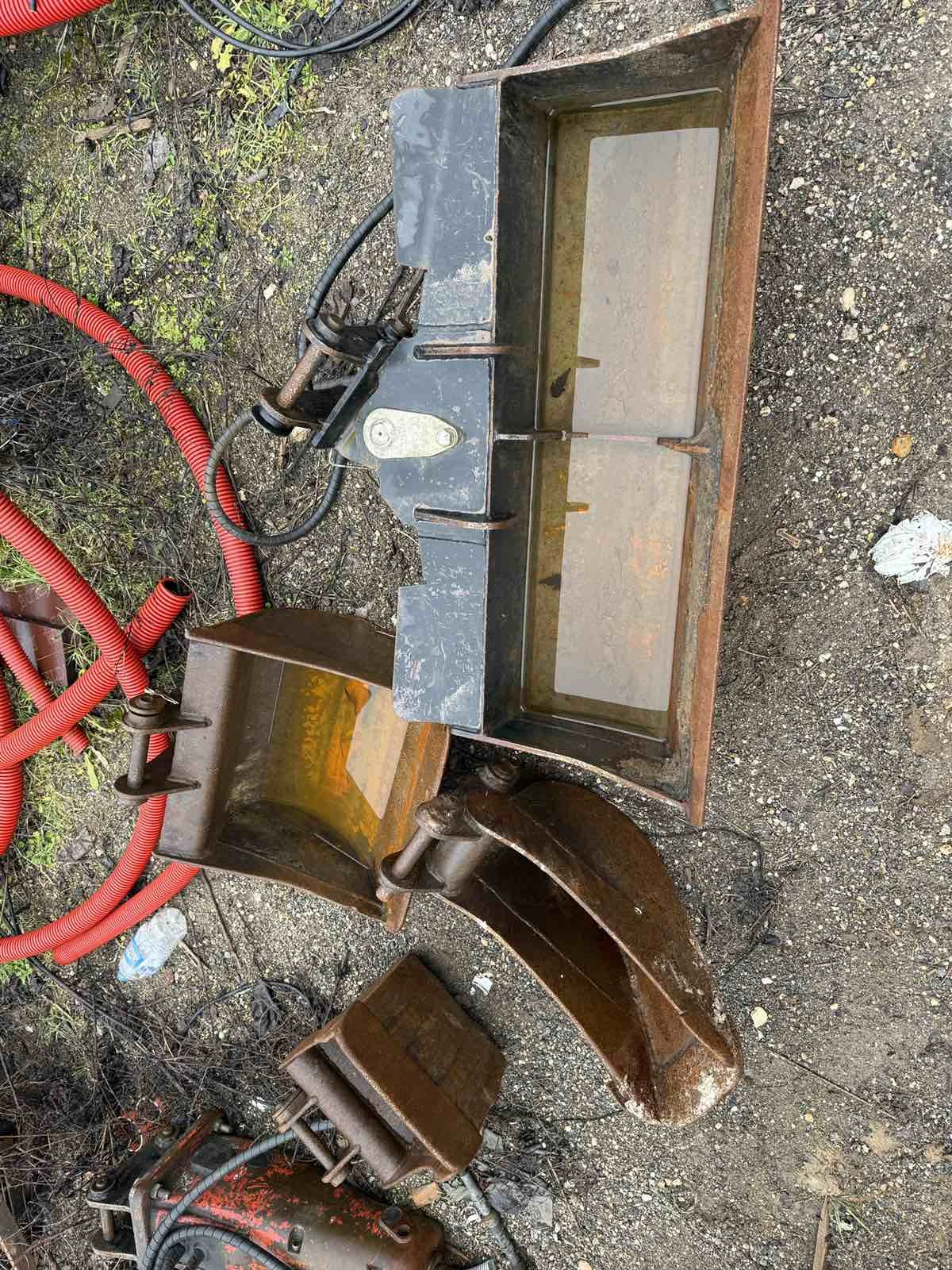 Багер Komatsu PC26 MR5 - изображение 9