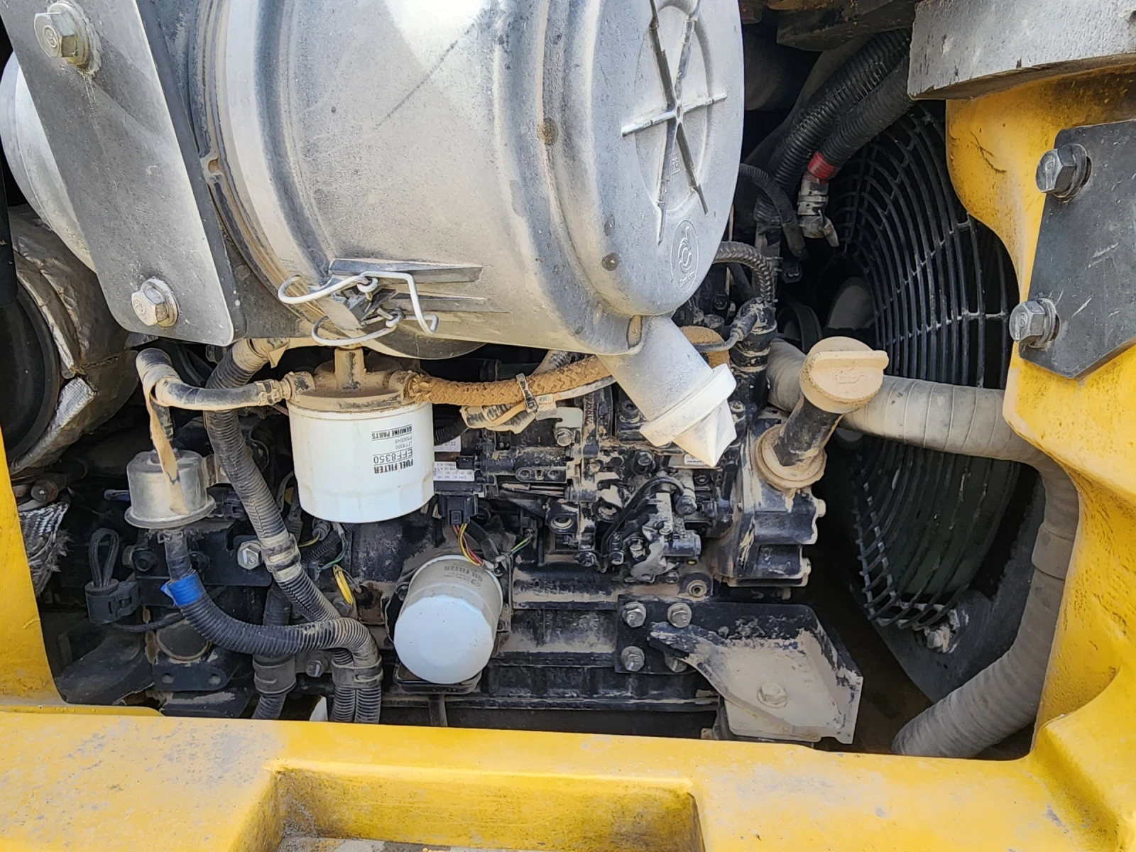 Багер Komatsu PC55MR-5, снимка 4 - Индустриална техника - 56518358