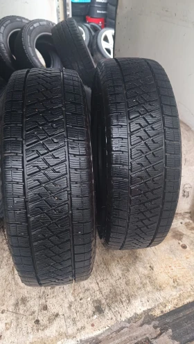 Гуми Зимни 215/65R16, снимка 1