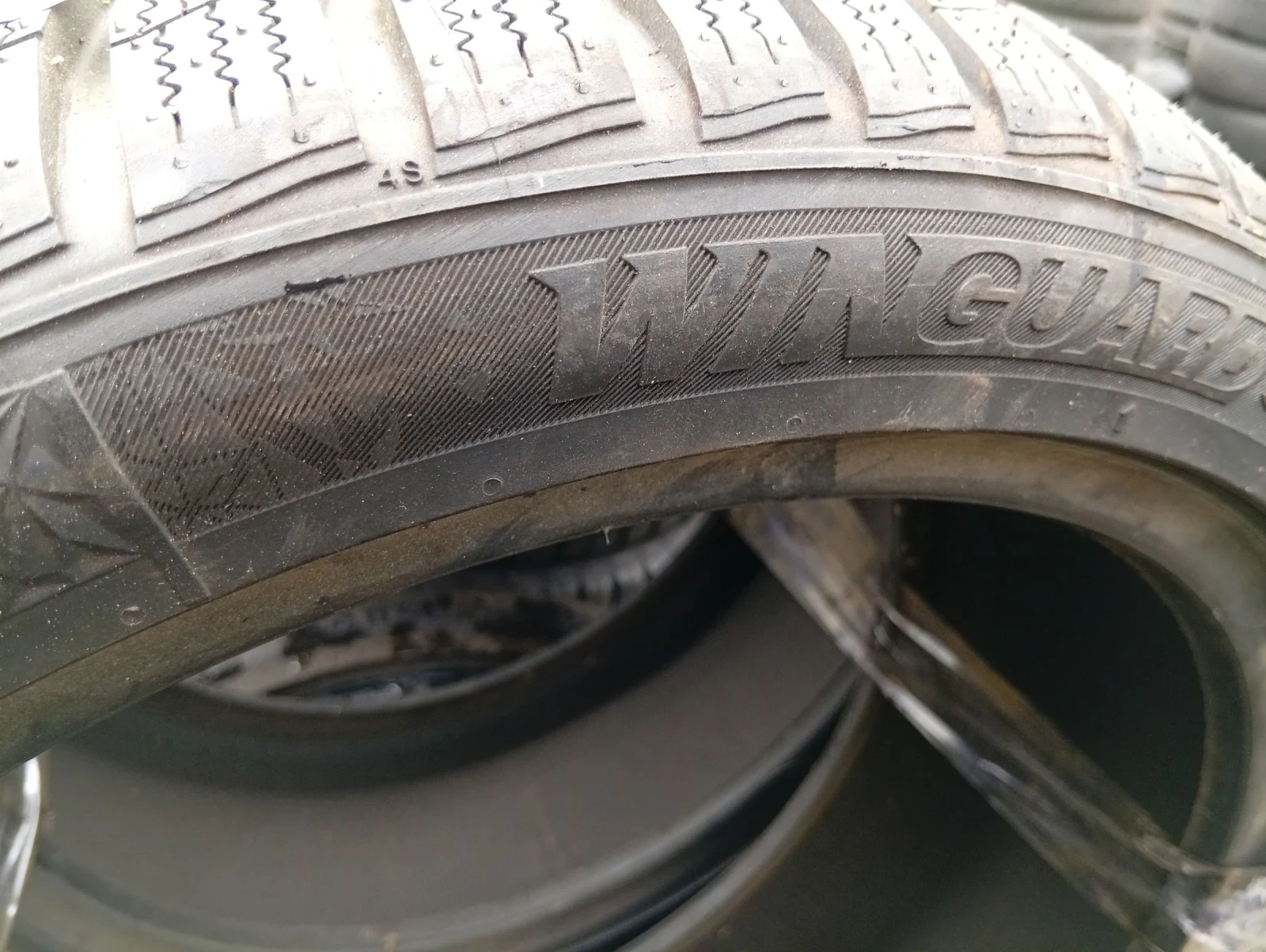  215/40R17 | Mobile.bg   2