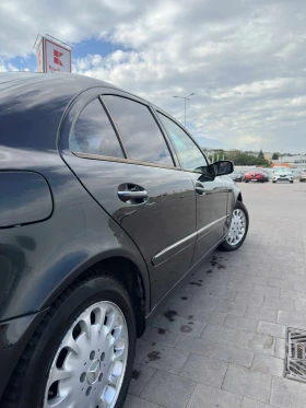 Mercedes-Benz E 220, снимка 6