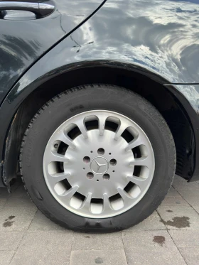 Mercedes-Benz E 220, снимка 10