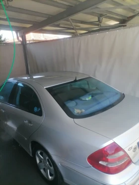 Mercedes-Benz E 220, снимка 1