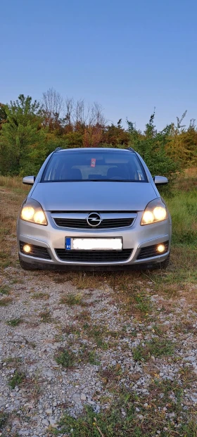  Opel Zafira