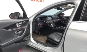 Mercedes-Benz E 300 ДИГИТАЛНО* ТАБЛО* ОБДУХВАНЕ* 360КАМЕРА* ПАНОРАМА*  | Auto.bg — изображение 6