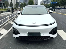 ������ Xpeng G6