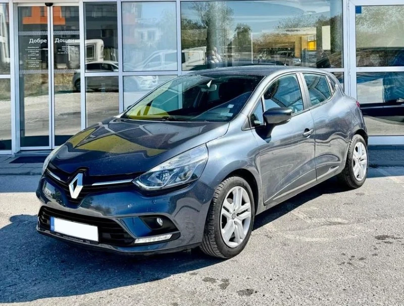 Renault Clio, снимка 1 - Автомобили и джипове - 47785568