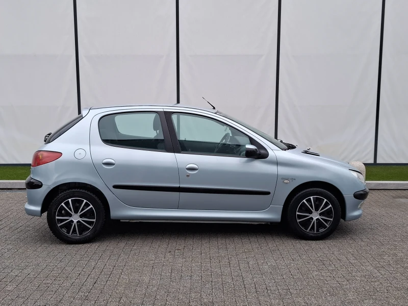 Peugeot 206 2.0HDI * * * FACELIFT* * * , снимка 8 - Автомобили и джипове - 48165755