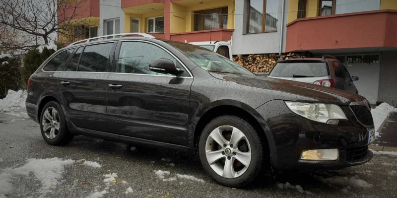 Skoda Superb 1.6 TDI, снимка 8 - Автомобили и джипове - 48276620