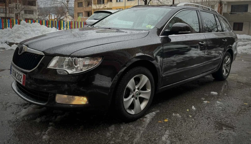 Skoda Superb 1.6 TDI, снимка 1 - Автомобили и джипове - 48276620