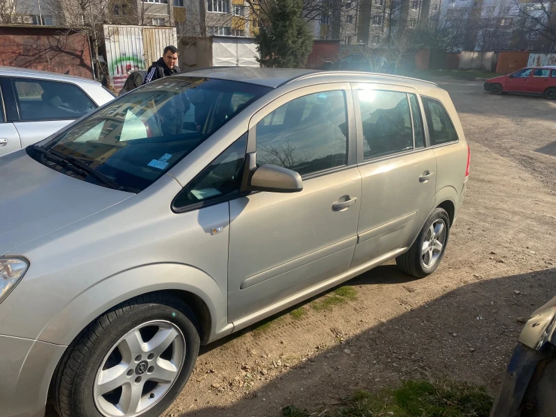 Opel Zafira 1, 6, снимка 13 - Автомобили и джипове - 48414271