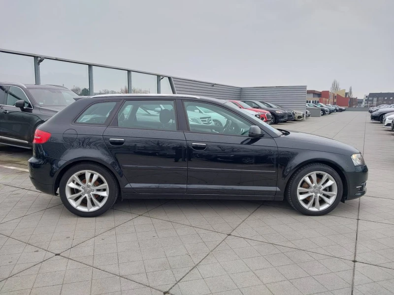 Audi A3 2.0TDI Германия Facelift , снимка 6 - Автомобили и джипове - 49246736