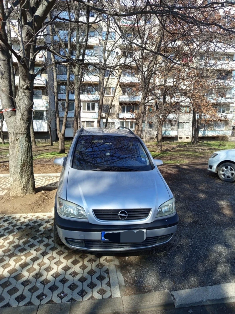 Opel Zafira, снимка 1 - Автомобили и джипове - 49517805