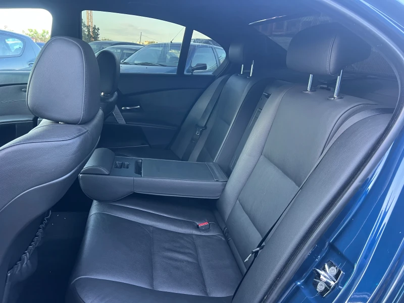 BMW 525 3.0d M-Paket, снимка 12 - Автомобили и джипове - 50379731