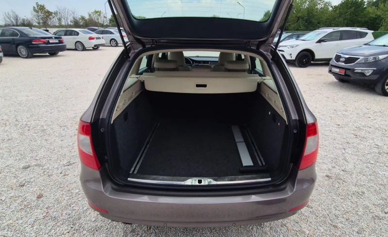 Skoda Superb 2.0TDI/PODGREV/NAVI/KOJA/MAXX FULL, снимка 6 - Автомобили и джипове - 51486745