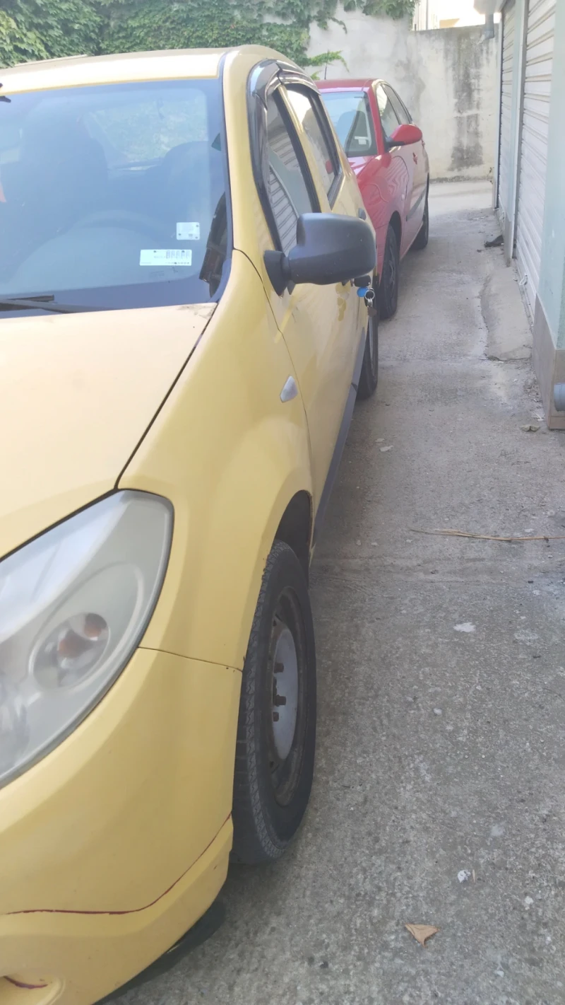 Dacia Sandero 1.4, снимка 2 - Автомобили и джипове - 51672049