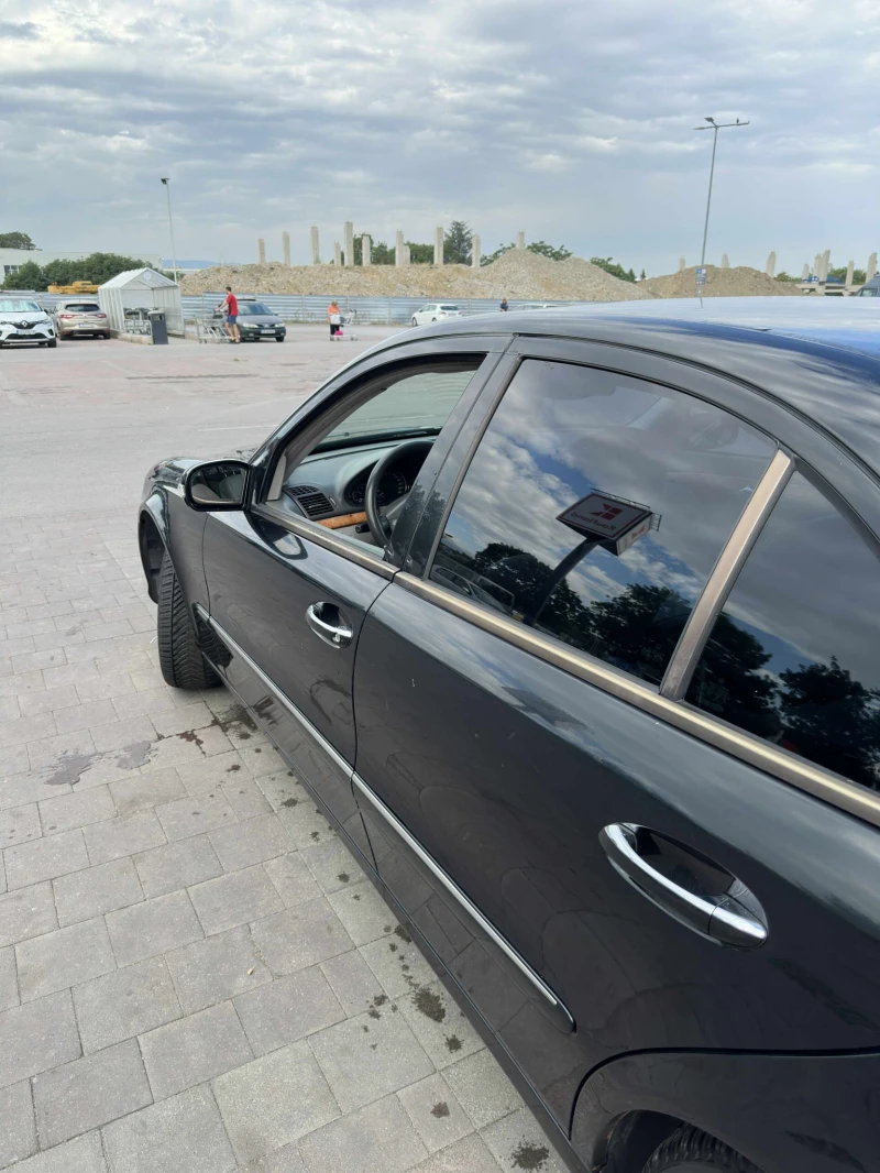 Mercedes-Benz E 220, снимка 5 - Автомобили и джипове - 51910081