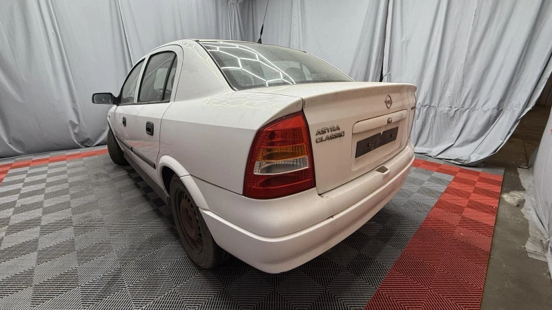 Opel Astra, снимка 3 - Автомобили и джипове - 51929458