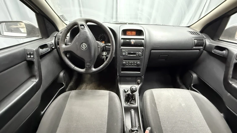 Opel Astra, снимка 2 - Автомобили и джипове - 51929458