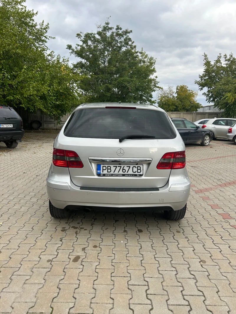 Mercedes-Benz B 180, снимка 5 - Автомобили и джипове - 52540135
